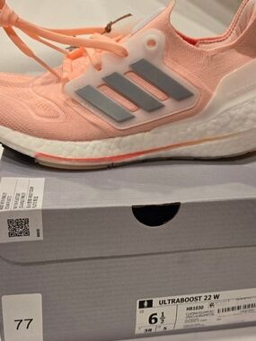adidas Ultraboost 22 W Peach Pink Running Shoe